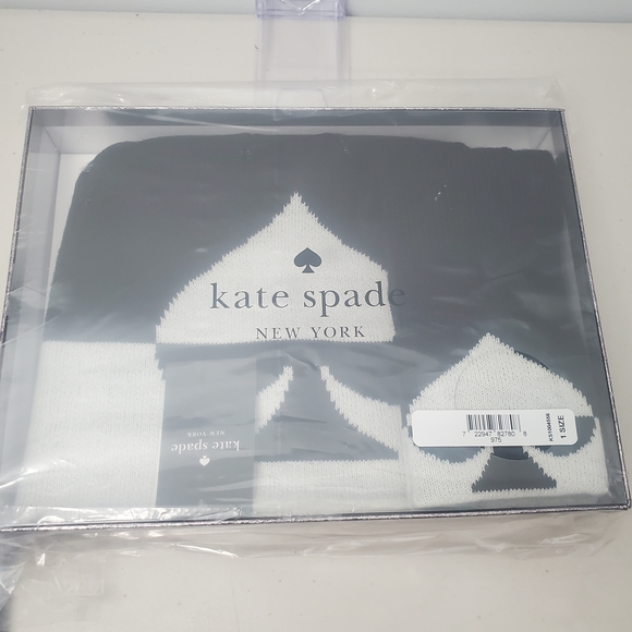kate spade Accessories - Kate Spade Black and White Spade Glove & Hat Boxed Gift Set. One Size.